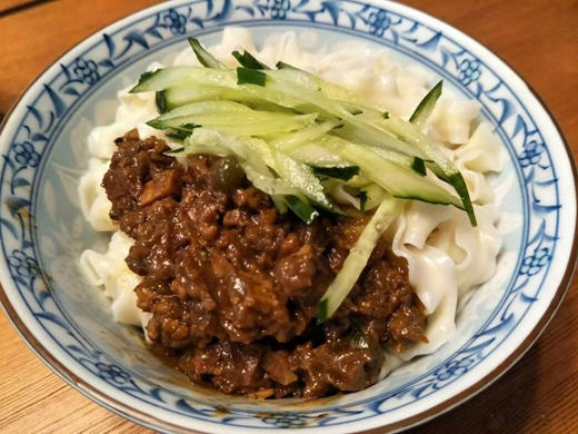 眷村炸酱面1 眷村炸酱面1