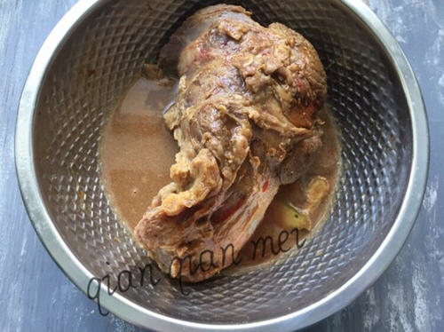 电饭煲五香卤牛肉4 电饭煲五香卤牛肉4