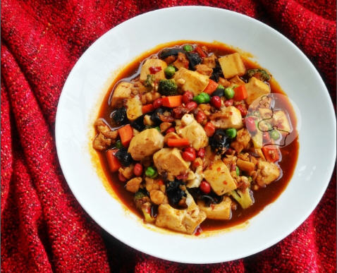 家常烧豆腐加点鸡胸肉1 家常烧豆腐加点鸡胸肉1
