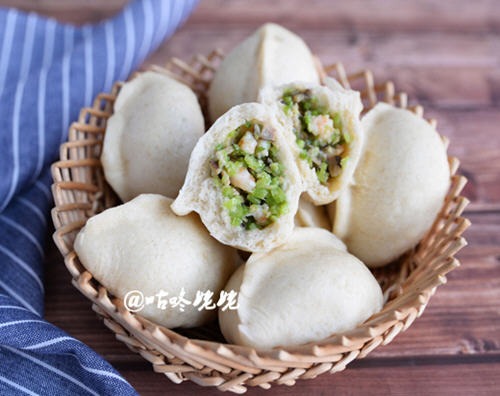 芹菜虾仁包子怎么做好吃 1 芹菜虾仁包子怎么做好吃 1